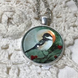 Sweet bird Glass Pendant and chain Cute, 20”